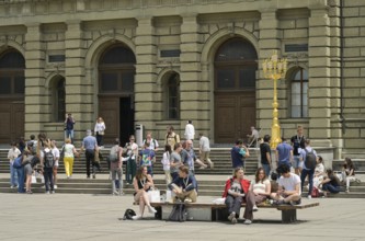 Students, Polyterrasse, Main Building, Swiss Federal Institute of Technology ETH, Rämistrasse,