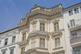 Old building, residential building, Saarbrücker Straße, Prenzlauer Berg, Pankow, Berlin, Germany