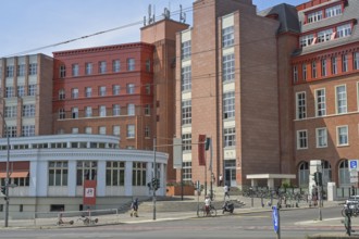 Gewerbehaus Backfabrik, Saarbrücker Straße, Prenzlauer Allee, Prenzlauer Berg, Pankow, Berlin,