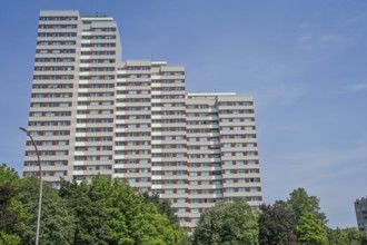 High-rise building, Plattenbau, Platz der Vereinten Nationen 1, Friedrichshain, Berlin, Germany