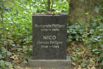 Gravestone, grave of singer Nico, Christa Päffgen, Grunewald Forst cemetery, Jagen 135,