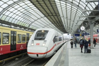 ICE, platform, Spandau railway station, Berlin, Germany