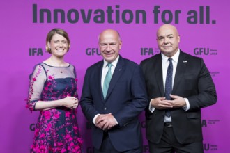 Sara Warneke (Managing Director of gfu Consumer & Home Electronics GmbH), Kai Wegner (Governing