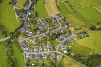 Aerial view, residential area Am Hillerbach and Auf der Heide, Wemlighausen, Bad Berleburg,