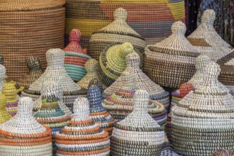 Lots of oriental baskets in different sizes