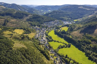 Aerial view, residential area, local view of Langenei in the valley of Fredeburger Straße in wooded