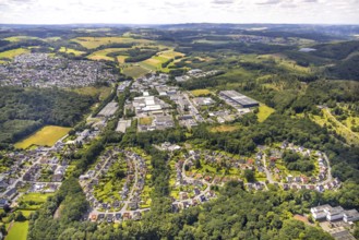 Aerial view, circular housing estate Rumbecker Holz, commercial area Wiebelsheide, behind