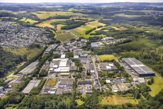Aerial view, commercial area Wiebelsheide, behind residential area local view Herdringen, forest