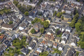 Aerial view, right yellow building Grimmeschule Schwester-Aicharda-Straße, school and residential