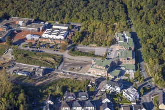 Aerial view, Kuckuck shaft mining accident memorial park, construction site for new forest housing