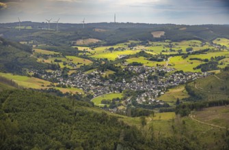Aerial view, view of Feudingen in the valley, evang. Church and half-timbered houses, view of