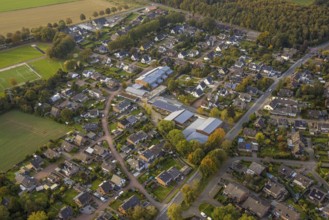 Aerial view, residential area Schmelenheide with LVR Dietrich-Bonhoeffer special school, Hau,