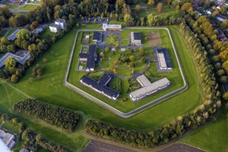 Aerial view, Forensic Psychiatry - LVR Clinic, Houses F1 to F7, Bedburg-Hau, Lower Rhine, North