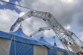 A steel structure holds the tent roof, circus tent, circus tent, Circus-Krone, Kempten, Allgäu,