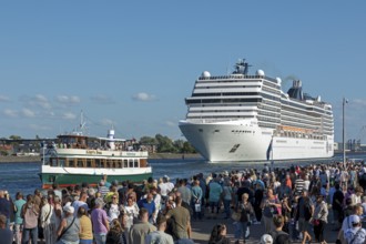 Cruise ship MSC Poesia departs, excursion ship, escort ship, people, Hanse-Sail, Unterwarnow,