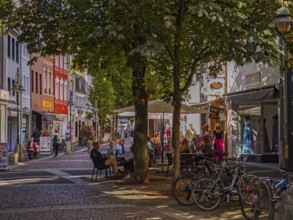 Pedestrian zone, traffic-calmed, old town, architecture, café, bicycles, trees, cobblestones,
