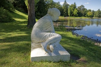 Shell nymph, classicist sculpture, Wörlitz Park, Wörlitz Gardens, Garden Kingdom of Dessau-Wörlitz,