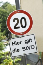 Speed limit traffic sign with additional sign
