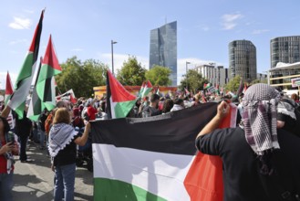Several thousand people take part in a pro-Palestine demonstration under the slogan United 4 Gaza