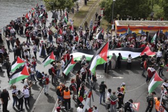 Several thousand people take part in a pro-Palestine demonstration under the slogan United 4 Gaza