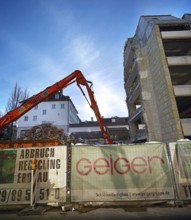 Demolition of a house in Leopoldstraße, Munich, Bavaria, Germany