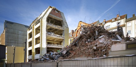 Demolition of a house in Leopoldstraße, Munich, Bavaria, Germany