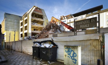 Demolition of a house in Leopoldstraße, Munich, Bavaria, Germany