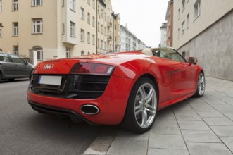 Red Audi R8, V10 engine, rear view