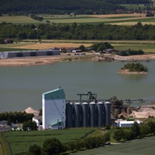 Elevated view of the Ernst Müller GmbH & Co KG gravel works from Eckberg, Bodenwerder,
