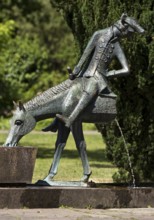 Münchhausen fountain by Bruno Schmitz with Münchhausen on the halved horse, Bodenwerder,