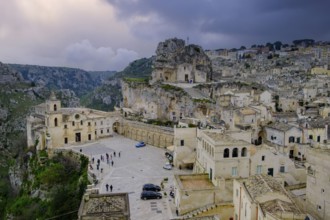 Church of San Pietro Caveoso and Church of Santa Maria di Idris, cave settlement, cave dwellings,