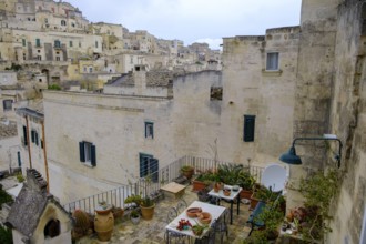 Cave settlement, cave dwellings, houses, Sassi, Matera, Unesco World Heritage Site, Basilicata,