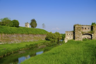 Fortification wall, city wall, UNESCO World Heritage Site, Palmanova, Julian Friuli, Veneto, Italy