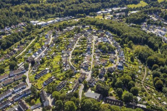 Aerial view, oval housing estate Buckesfelder Ring am Wald, Lüdenscheid-Stadt, Lüdenscheid,