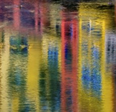 Reflections of the colourful facades in the river Onyar, Girona, Cataluña, Gerona, Catalonia,