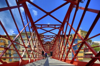 Red bridge over the river Onyar built by the Eiffel company, Cataluña, Gerona, Cataluña, Europe,