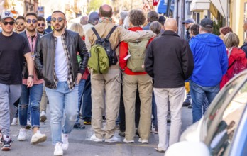 Sardinia, tourists in a pedestrian zone, stroll of tourists on a shopping alleyway, Bosa, Europe,