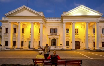 Neoclassical Marti Library in the centre of Santa Clara, Biblioteca Marti, Streetlife in the city