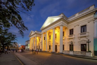 Neoclassical Marti Library in the centre of Santa Clara, Biblioteca Marti, Streetlife in the city