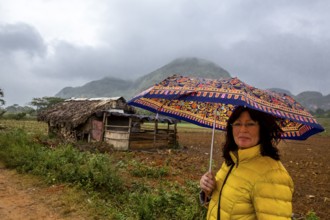 Tourist in Vinalestal Viñales, Cuba, Pinar del Río, Viñales, Pinar del Río