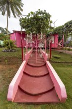 Pink coloured house with stairs, casa particular, private living in Cuba, El Fausto Tata, Viñales,