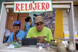 Watchmaker on the street uin Vinales, Viñales, Cuba, Pinar del Río, Cuba, Viñales, Pinar del Río