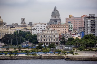 View of the harbour book of Old Havana on the Malecón, Capitol Nacional, La Habana, Cuba, Cuba