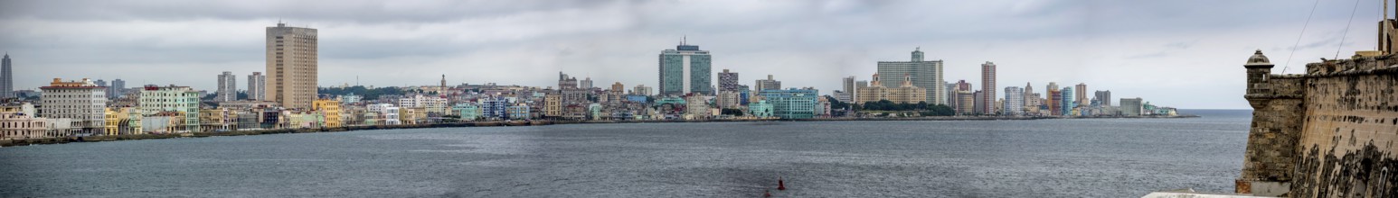 View of the harbour book of Old Havana on the Malecón, La Habana, Cuba, Cuba