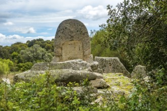 Sardinia, Nuraghic people, tomb of the giants Coddu Vecchiu, cult site, tomba dei giganti Coddu