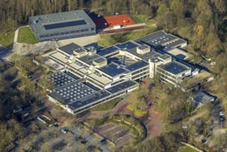 Aerial photo, Börde-Berufskolleg vocational school, sports hall and sports field, Soest, Soester