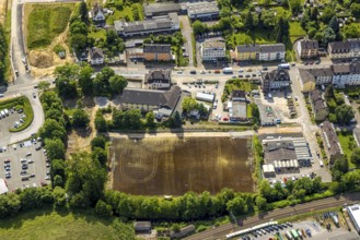 Aerial view, sports field at Bonsfelder Straße, day care centre Die Brücke, Langenberg, Velbert,