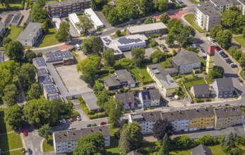 Aerial view, catholic Sonnenschule primary school and Städt. Community primary school Wielandstraße