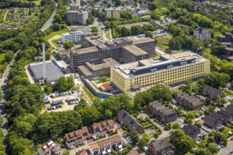 Aerial view, HELIOS Klinikum Niederberg with construction site and new building, Velbert, Ruhr