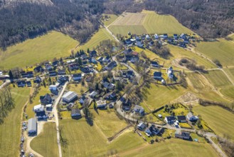 Aerial view, residential area local view Römershagen, surrounded by meadows and fields,